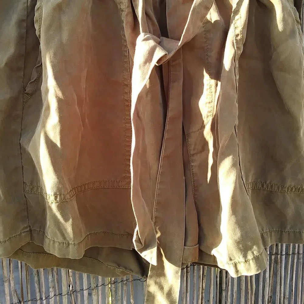 Garage Lightweight Paperbag Cargo Olive Green Women's Shorts - XS - 100% Tencel
